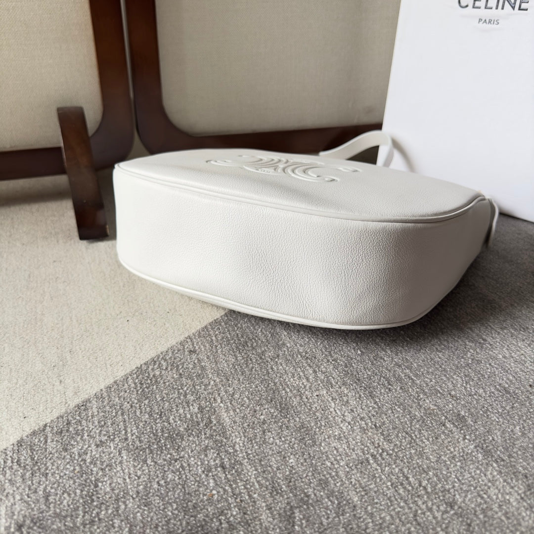 CEL_ 1NE HEL_0ISE cow leather handbag