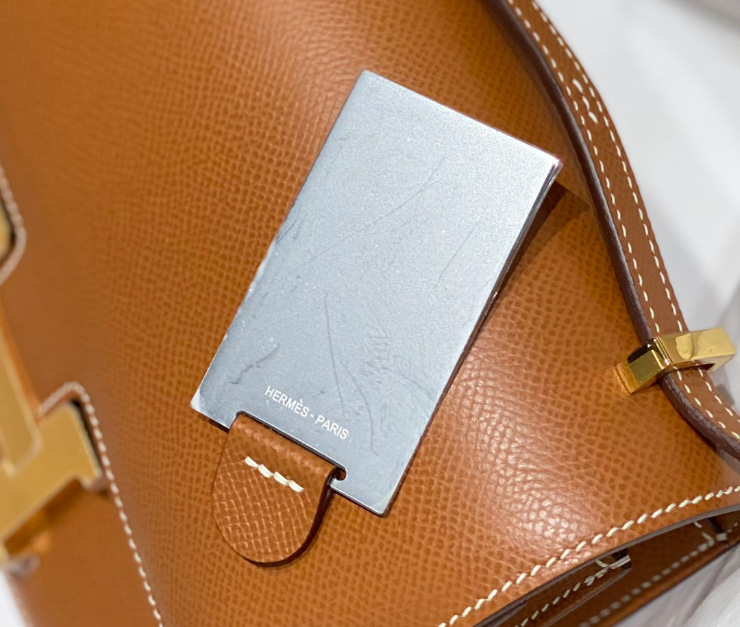 ππ¨π§π¬πππ§ππ H&er