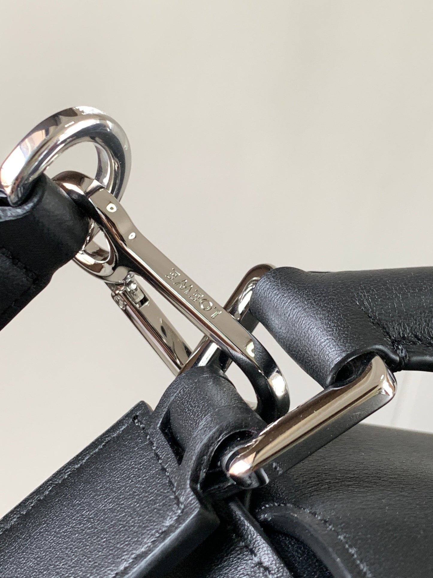 Loewe Puzzle handbag 24Cm