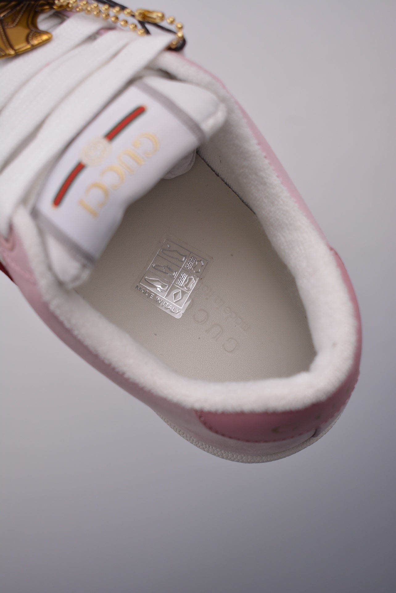 Gucci Distressed Screener sneaker