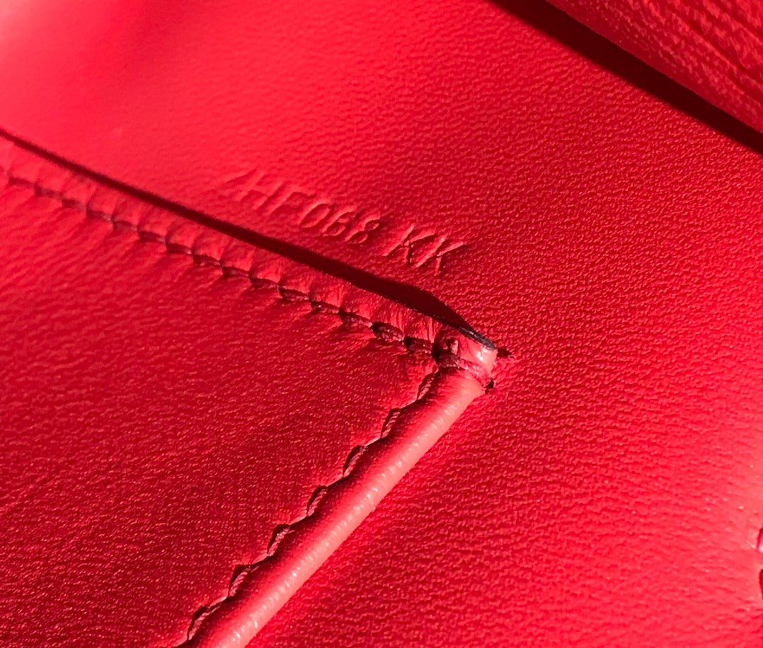 KE11y  𝖯0𝖼𝗁𝖾𝗍𝗍𝖾