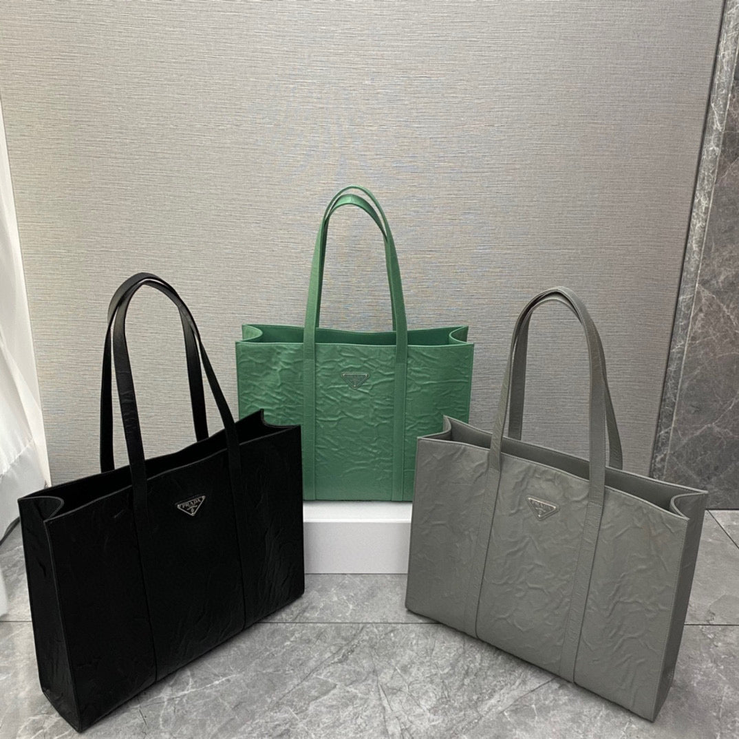 Prad tote bag