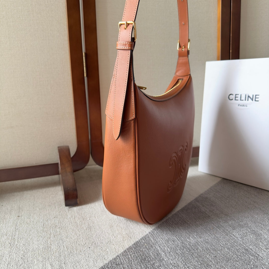 CEL_ 1NE HEL_0ISE cow leather handbag