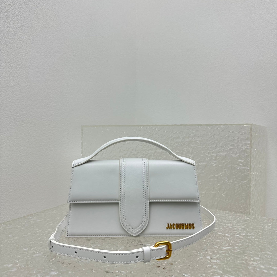 Jacquemus bamnino crossbody bag