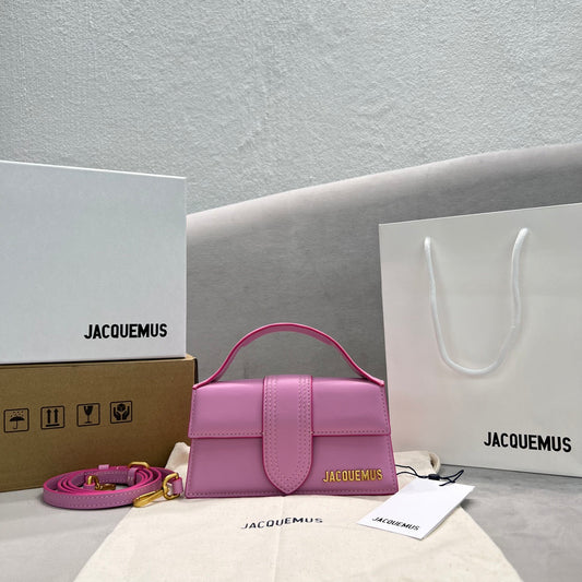 Jacquemus bamnino crossbody bag