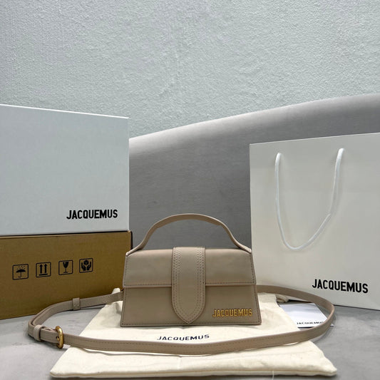 Jacquemus bamnino crossbody bag