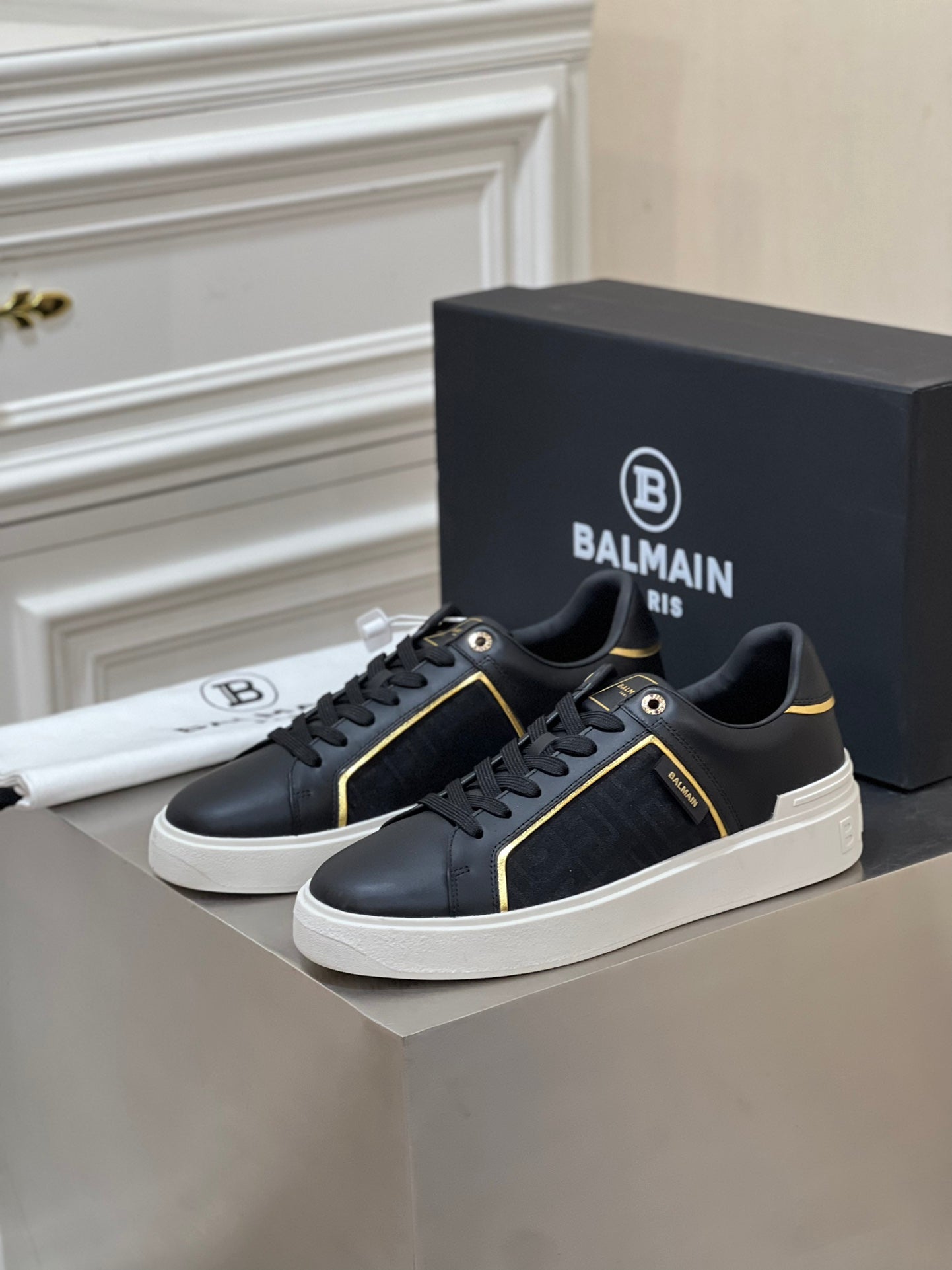 BALMA1N  B-Court Shoes