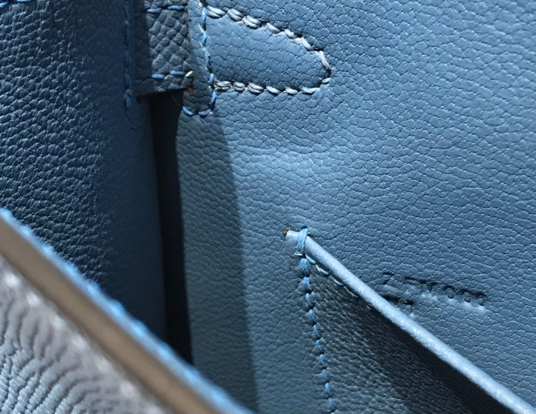 𝙈𝙞𝙣𝙞 𝙆𝙚𝙡𝙡𝙮