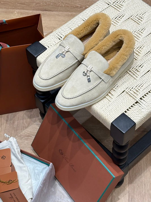 𝐋𝐏 𝐒𝐮𝐦𝐦𝐞𝐫 𝐂𝐡𝐚𝐫𝐦𝐬 𝐖𝐚𝐥𝐤